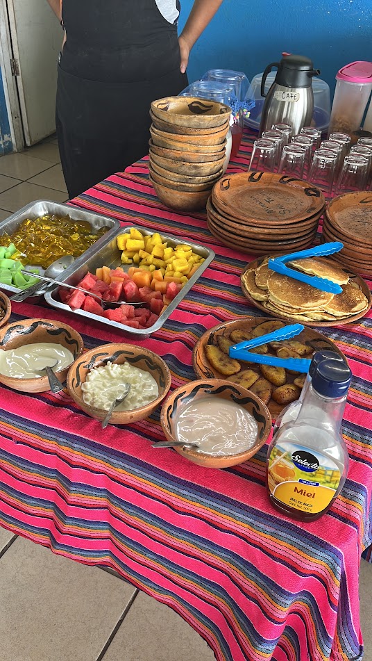 Desayuno tradicional y productos artesanales